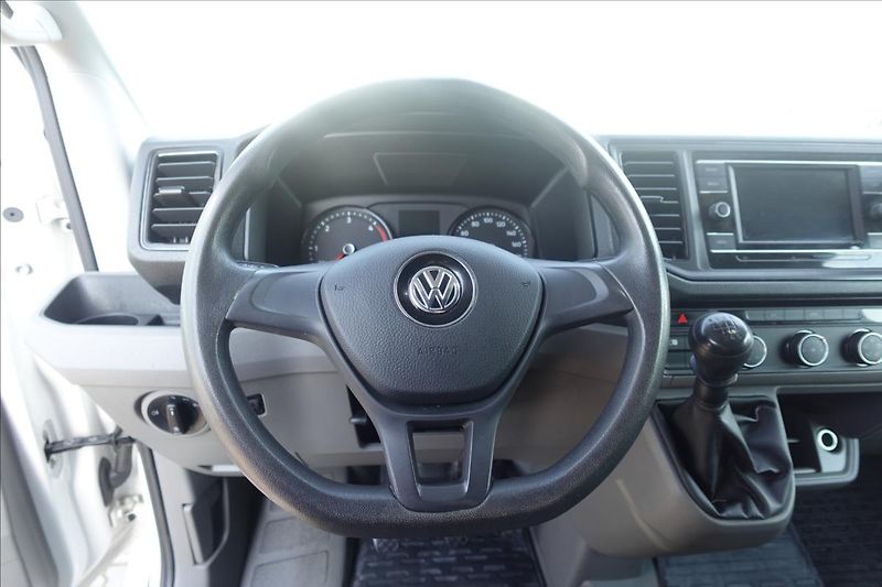 Volkswagen Crafter 2,0 TDi  L2H2 KLIMA SERVISKA - fotka 26 z 38