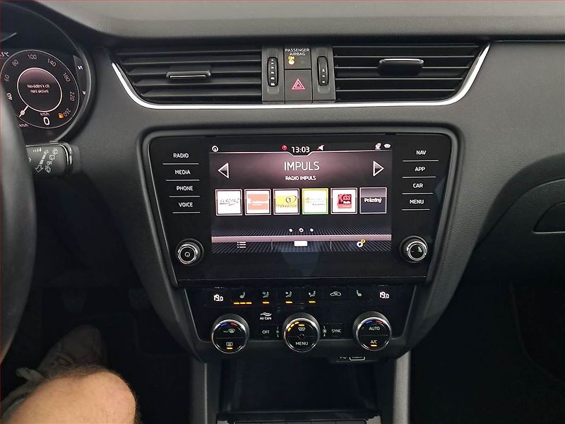 Škoda Octavia (2019) Style 2.0 TDI, Kůže, Navi - fotka 12 z 18