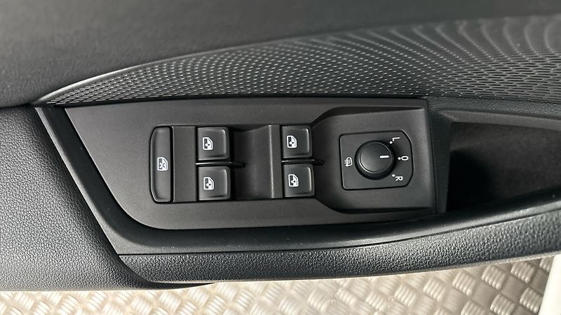 Škoda Octavia 2.0 TDI Ambition Combi - fotka 21 z 26