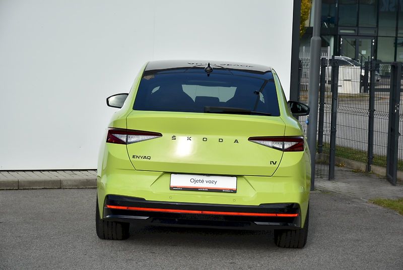 Škoda Enyaq (2023) RS 220 kW 4x4 ADVANCED Paket - fotka 10 z 35