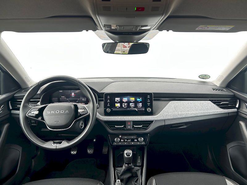 Škoda Scala (2025) 1.0 TSI 85kW MP6 Selection - fotka 5 z 32