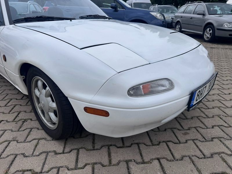 Mazda MX-5 (1990) NA 1,6i 85 KW MRKAČKA STK - fotka 12 z 47