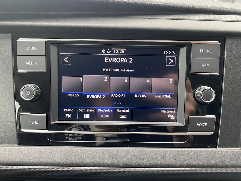 Volkswagen Transporter 2.0 TDI - 14 000KM - KAMERA - fotka 19 z 46