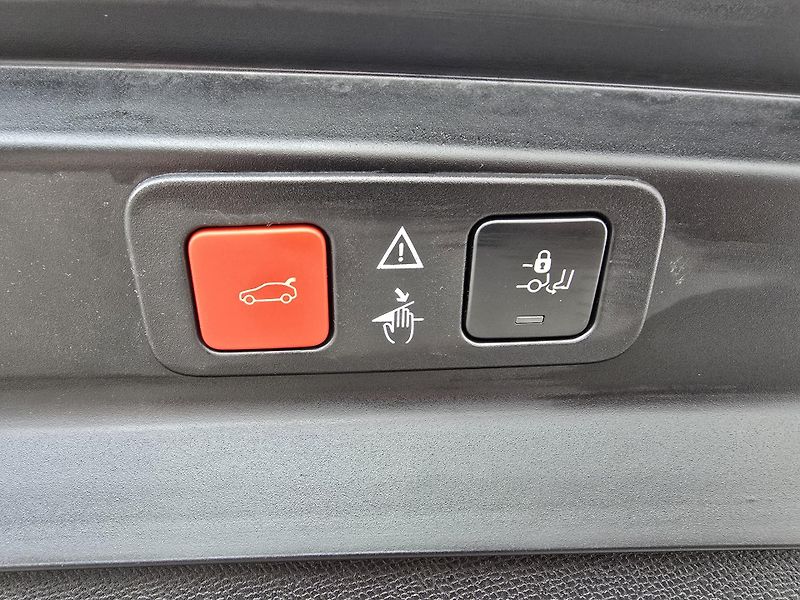 Peugeot 5008 1,5 HDI ALLURE 7-MÍST NAVI DPH - fotka 43 z 46