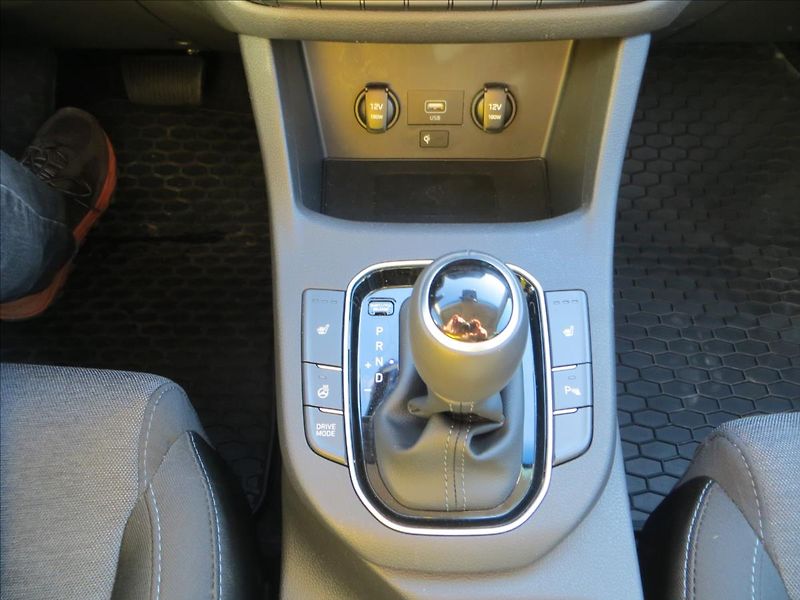Hyundai i30 1,0 T-GDI Smart AUT7 ČR TOP - fotka 14 z 23