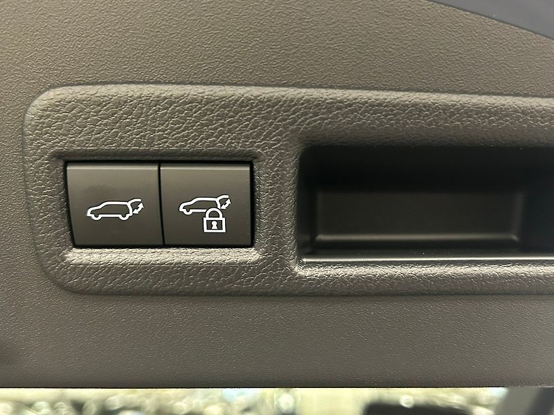 Subaru Solterra (2026) Touring+ 2026 | 10letZáruka - fotka 31 z 65