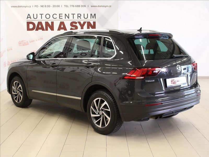 Volkswagen Tiguan 2,0 TSI 132KW DSG 1.majitel - fotka 6 z 40