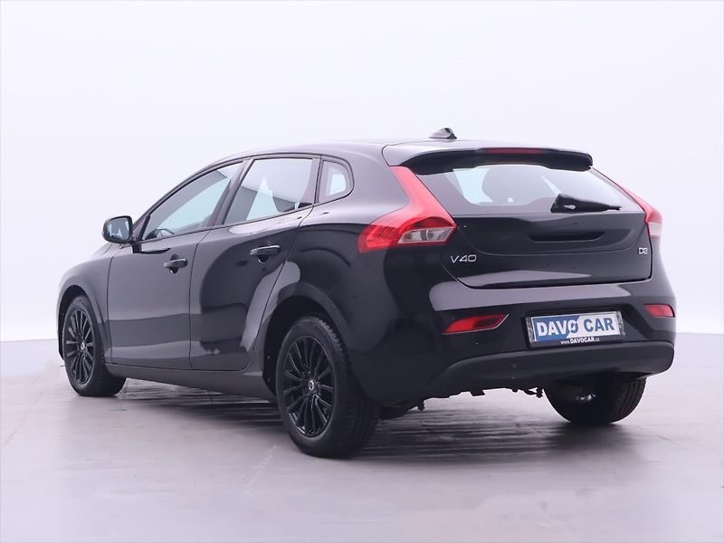 Volvo V40 2,0 D2 Automat Momentum DPH - fotka 5 z 25
