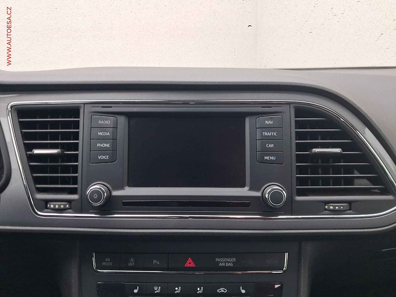 Seat Leon (2013) 1.8 TSi, FR, DSG, LED, navi - fotka 14 z 21