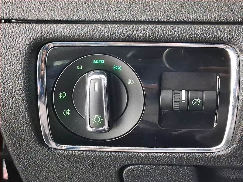 Škoda Superb (2009) 3.6 FSI V6, 4X4, Automat - fotka 18 z 23