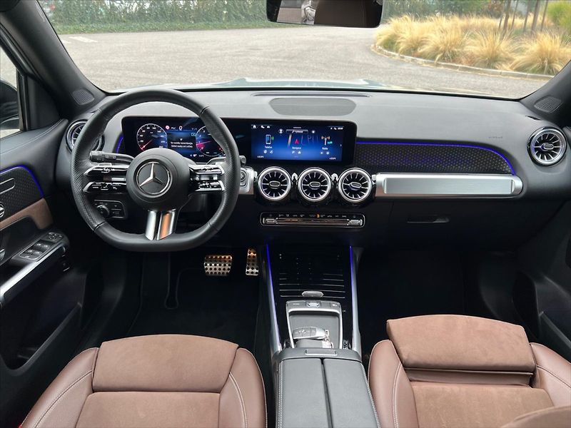Mercedes-Benz GLB 2,0   220 4M AMG 1. maj - fotka 7 z 12