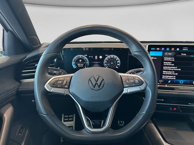 Volkswagen Passat TDI 4M R-Line NezTop Matrix Ta - fotka 10 z 19