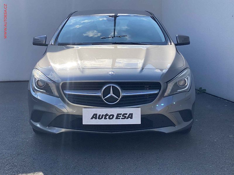 Mercedes-Benz CLA (2013) 2.2 CDi 220, AT, bixen - fotka 2 z 20