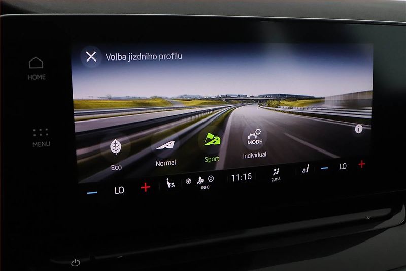 Škoda Octavia (2022) Style Plus 2.0 TDI - fotka 8 z 17