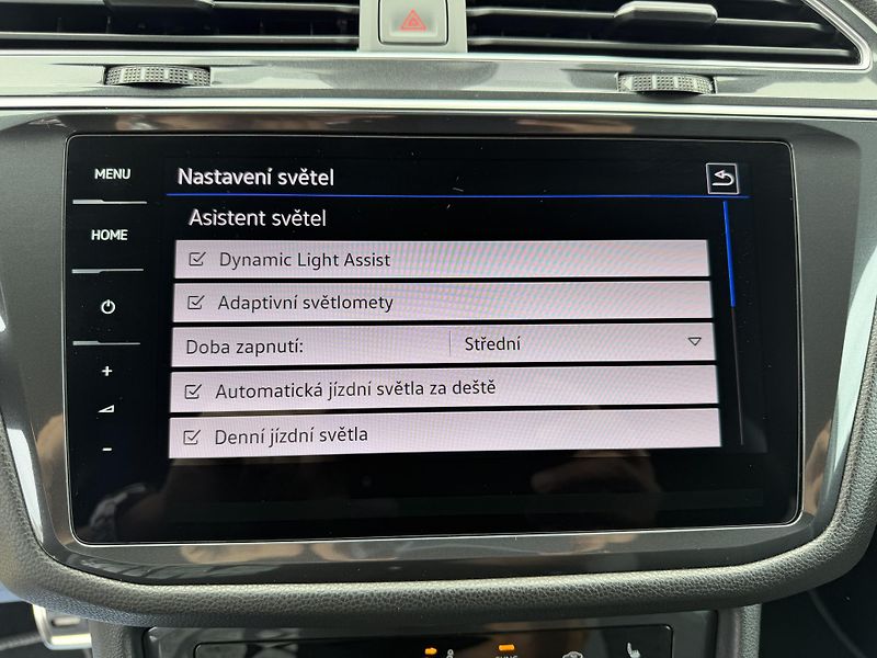 Volkswagen Tiguan Allspace R-Line 2,0 TDi/110kW 4x4 DSG  - fotka 35 z 106
