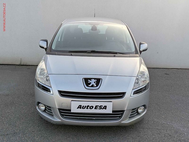 Peugeot 5008 (2010) 1.6 HDi, AC, tempo - fotka 2 z 14