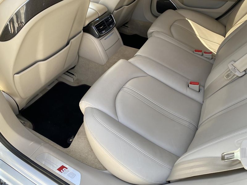 Audi A8 S8 4.0i V8 520PS CZ DPH EXTRA! - fotka 109 z 176