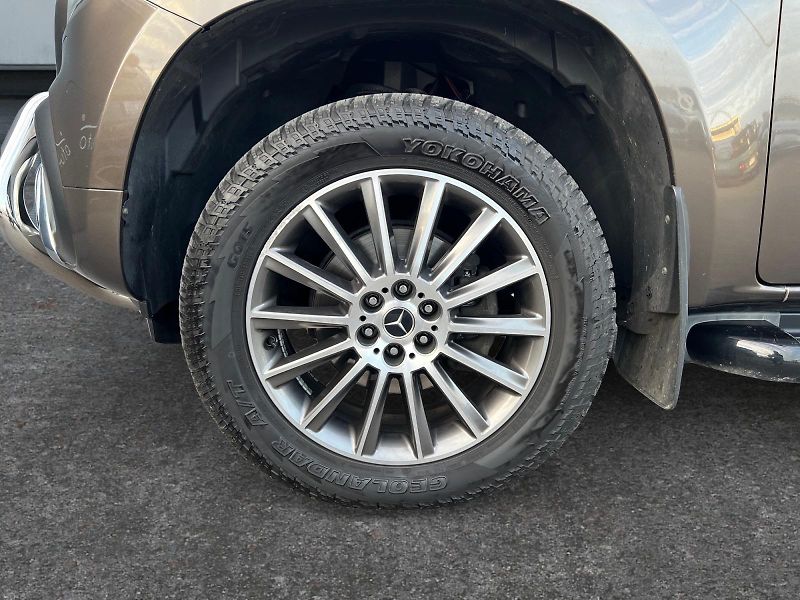 Mercedes-Benz Třídy X (2019) 350 d 4MATIC V6 190kW CZ - fotka 14 z 38