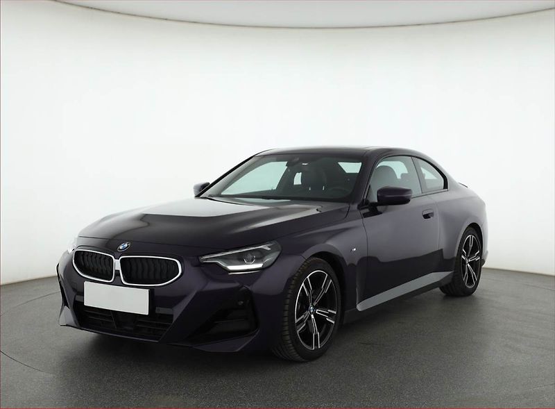 BMW Řada 2 (2022) 220 i - fotka 2 z 24