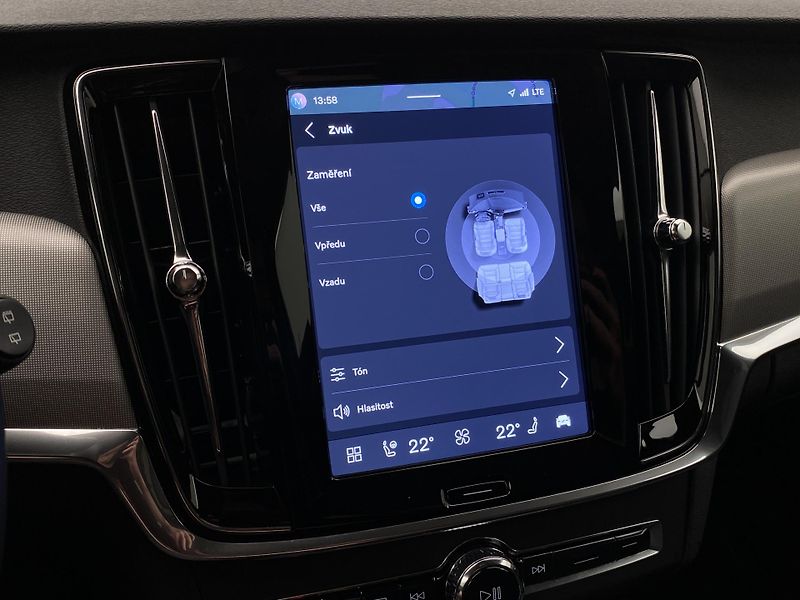 Volvo V90 T6 AWD RECHARGE REZERVACE - fotka 55 z 58