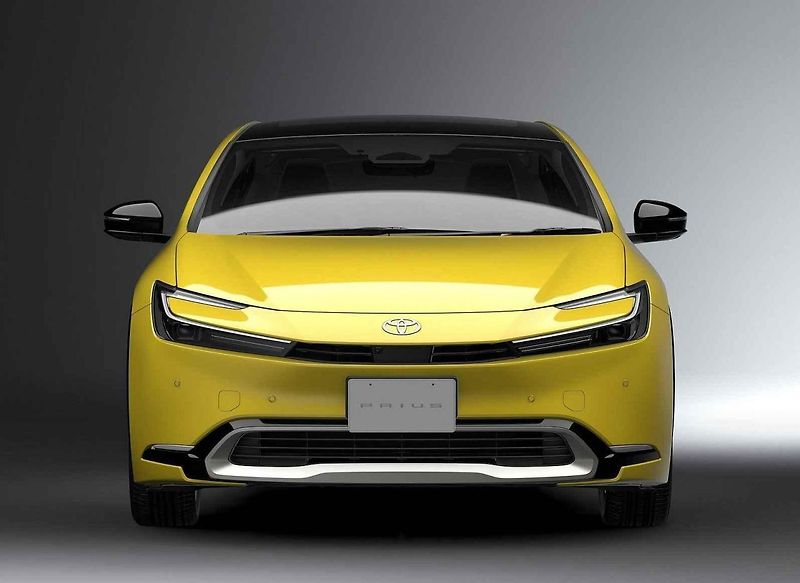 Toyota Prius (2023)