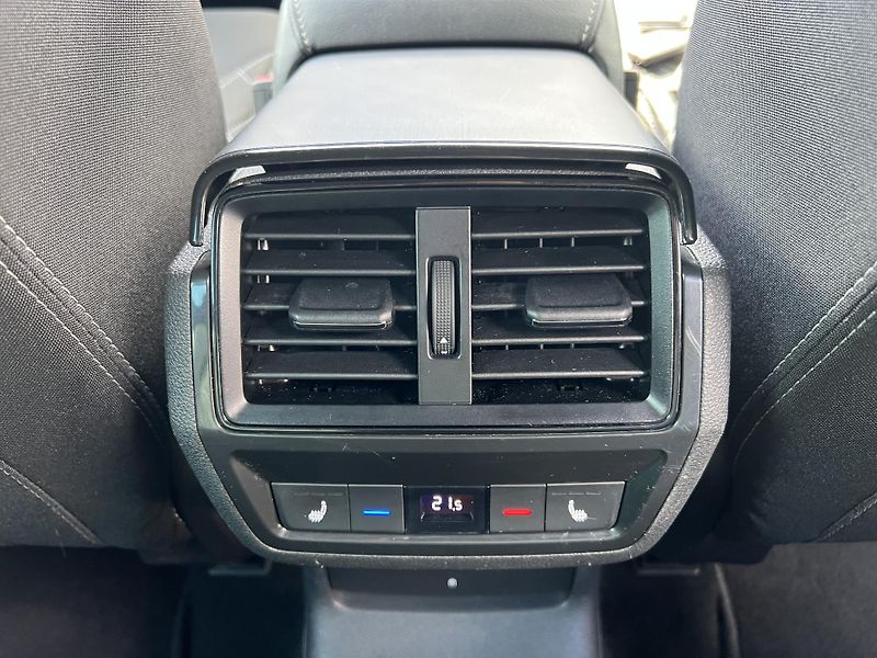 Škoda Karoq 2.0 TDi 4x4 DSG Sportline max. - fotka 13 z 25