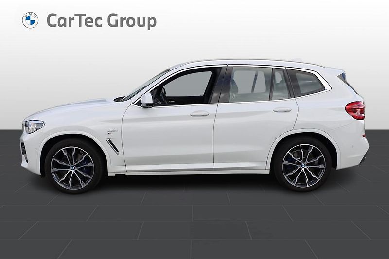 BMW X3 xDrive20d - fotka 3 z 14