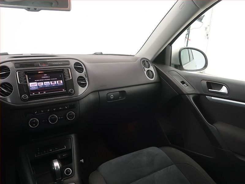 Volkswagen Tiguan (2015) 2.0 TDI, 4X4, Automat - fotka 8 z 17