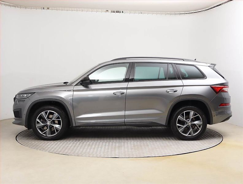 Škoda Kodiaq (2023) 2.0 TDI - fotka 3 z 23