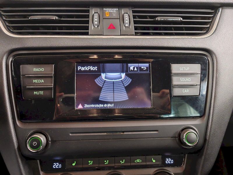 Škoda Octavia (2016) Combi 2.0 TDI 110 kW DSG Style - fotka 12 z 24