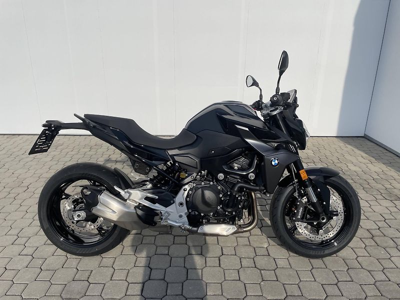BMW F 900 R - fotka 2 z 12