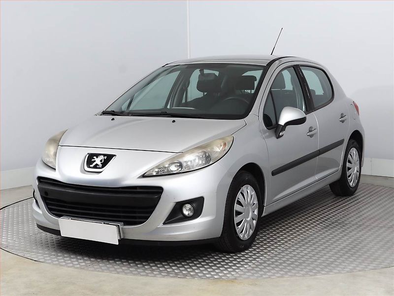 Peugeot 207 (2010) 1.4 HDI, nová STK, Klima - fotka 2 z 10