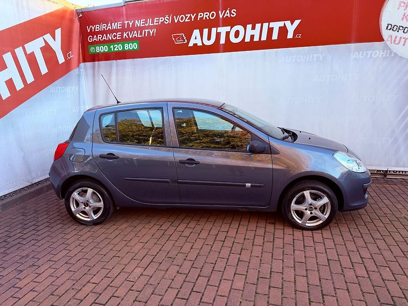 Renault Clio 1.2, ČR - fotka 5 z 21