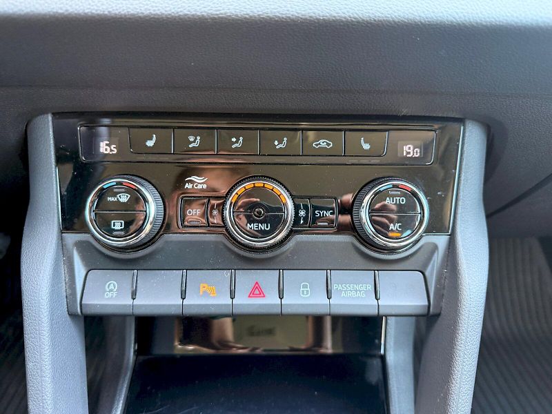 Škoda Karoq (2022) STYLE TDI 2.0/85KW 6MP - fotka 25 z 27