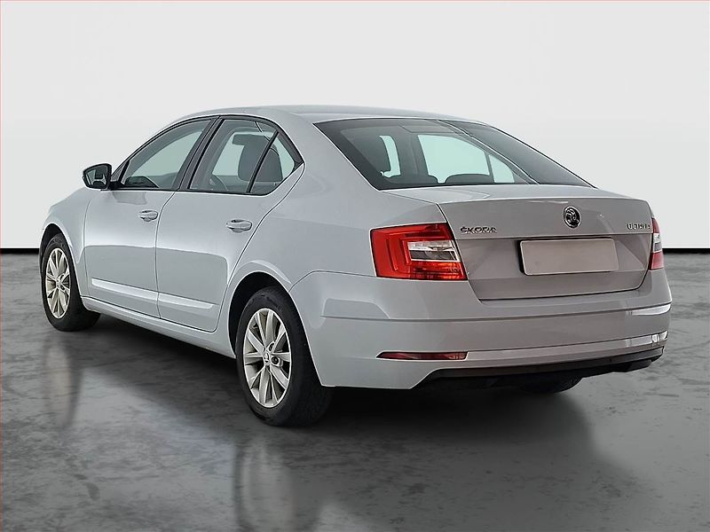 Škoda Octavia (2019) 1.0 TSI, Tempomat - fotka 4 z 16