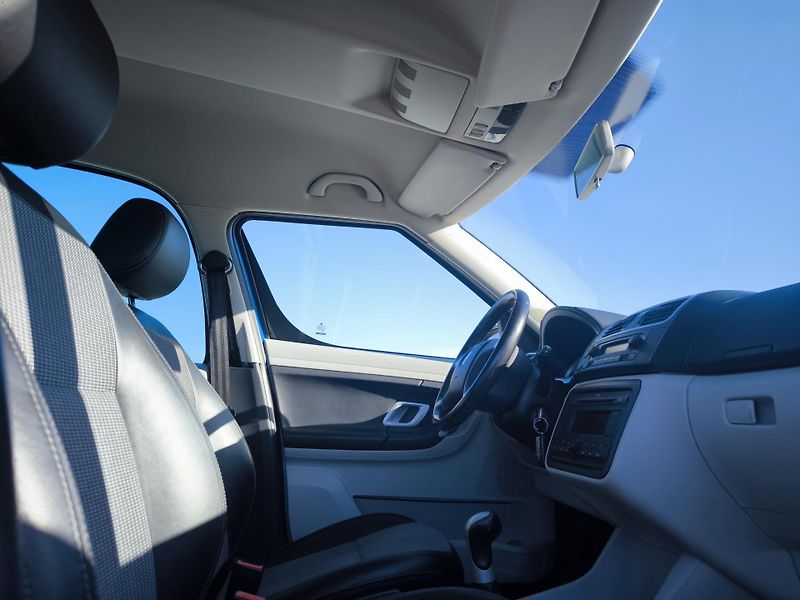 Škoda Roomster (2007) 1,4i16V STYLE - fotka 26 z 58