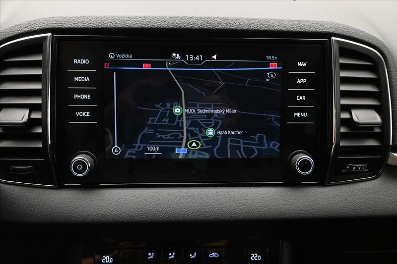 Škoda Karoq 2,0 TDI 85kW DSG TAŽNÉ Záruka - fotka 20 z 32