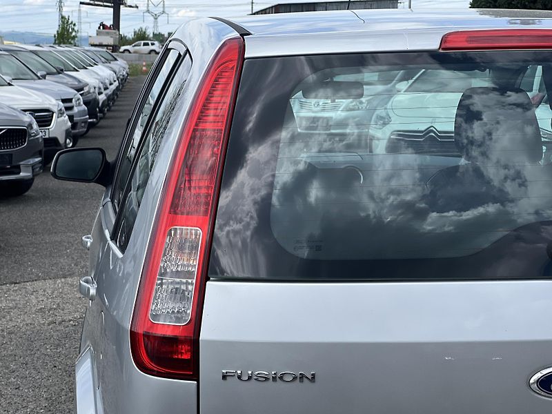 Ford Fusion 1.4i 16v ZÁMEK Ř.P. PŮVOD ČR - fotka 33 z 35