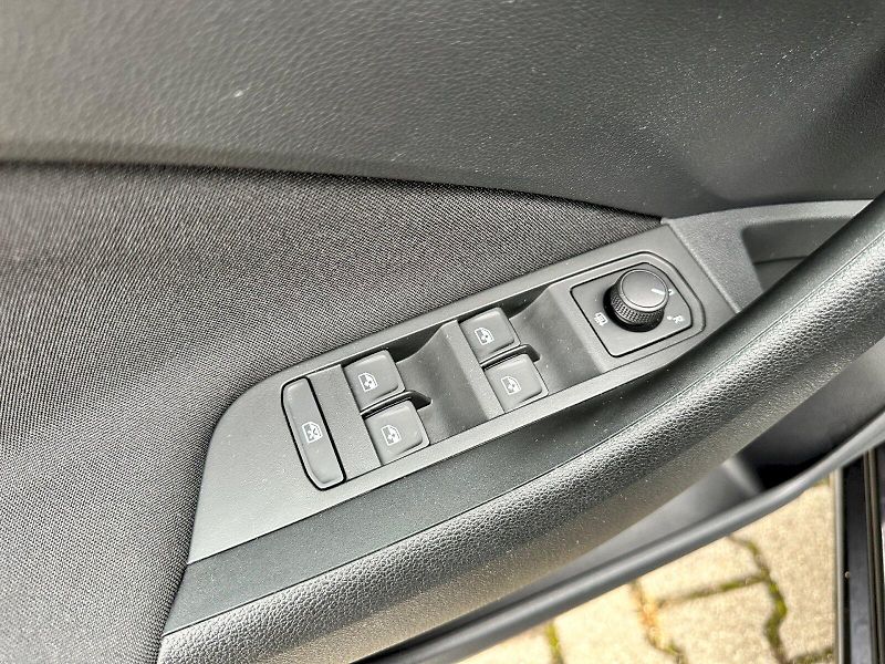 Škoda Scala (2022) 1.0 TSI 81kW Tour - fotka 8 z 25