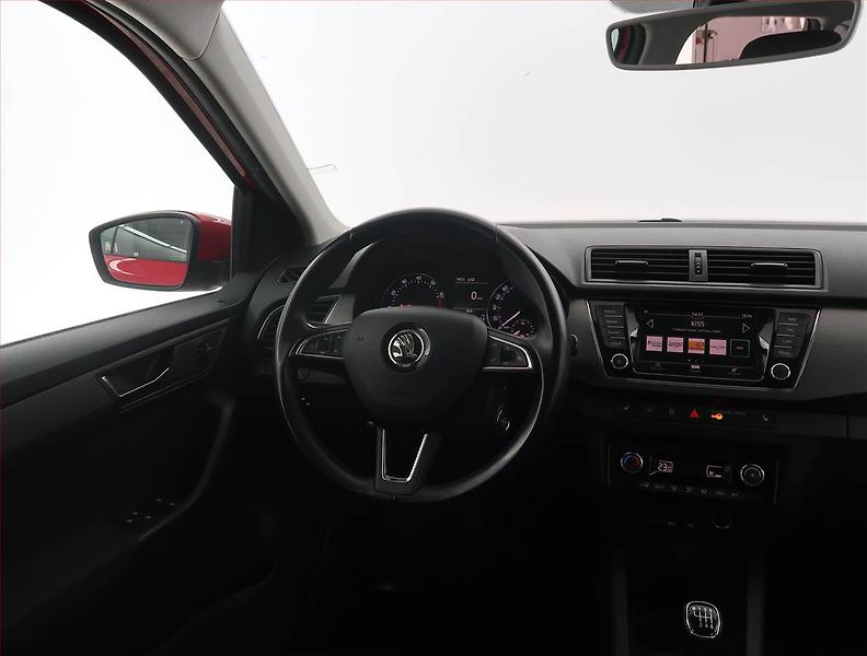 Škoda Fabia (2018) Style 1.0 TSI, Tempomat - fotka 7 z 20