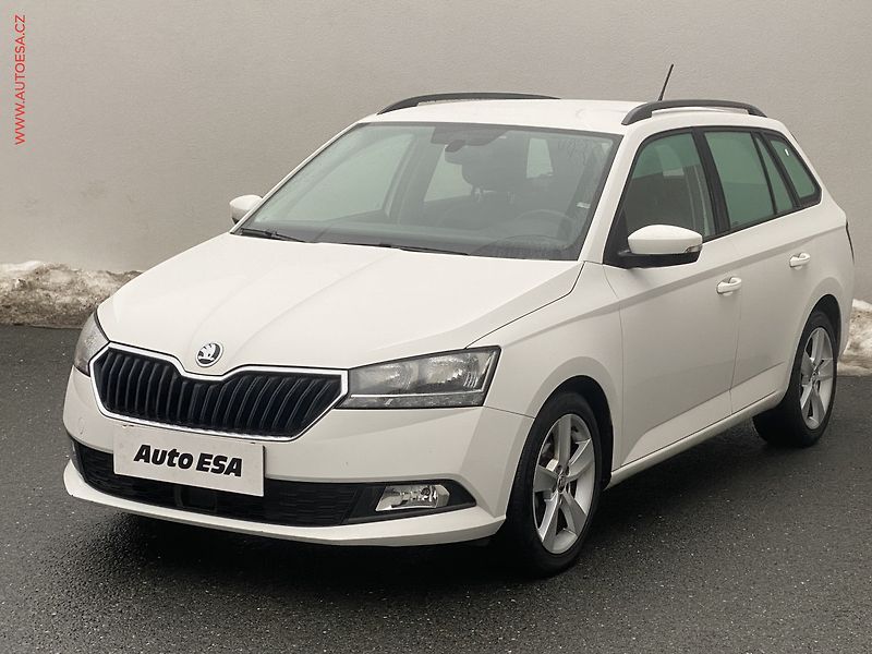 Škoda Fabia (2022) 1.0 TSi, ČR, Ambition - fotka 3 z 17
