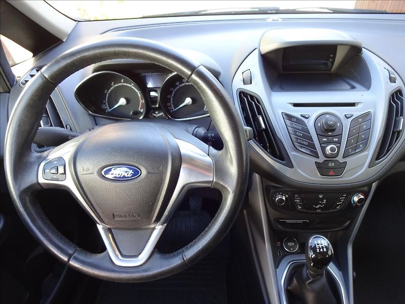 Ford B-MAX 1,0 i 74kW - fotka 30 z 47