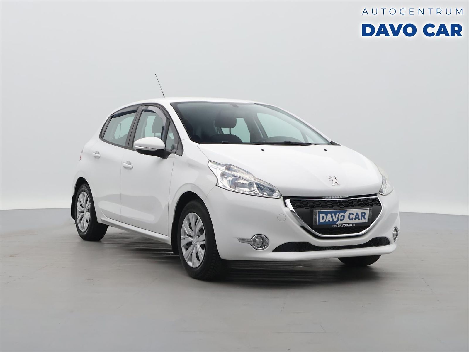 Peugeot 208 1,0 i 50kW Klimatizace