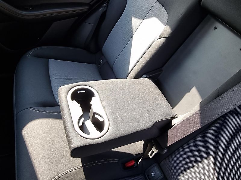 Mazda CX-60 (2022) 2.5 PHEV,EXCLUSIVE LINE,MATRIX - fotka 23 z 47