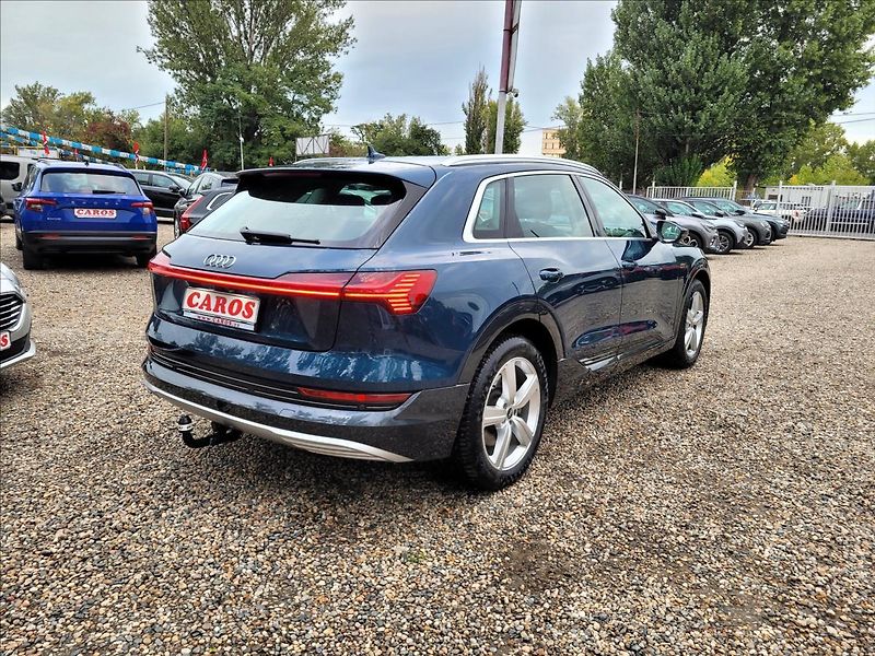 Audi e-tron 0,0 55,95KWH,4x4,SOH 90,6% - fotka 6 z 50