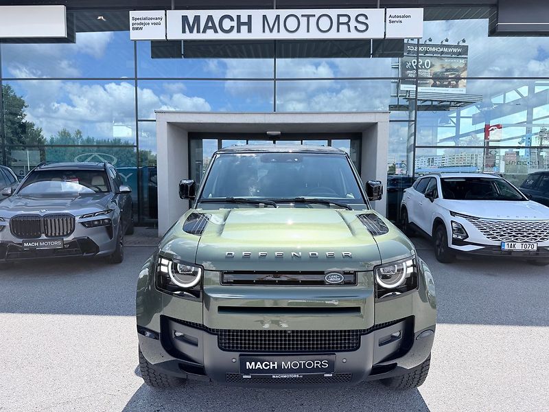 Land Rover Defender X-Dynamic SE D250 - fotka 8 z 17