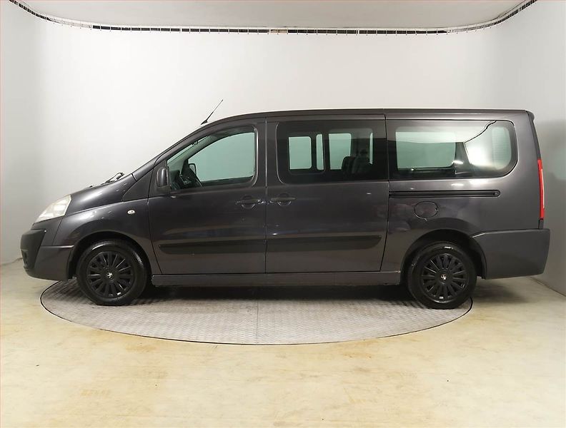 Peugeot Expert (2013) 2.0 HDi, Bus, 5Míst, 1Maj - fotka 3 z 22