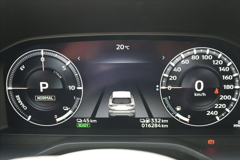 Mitsubishi Outlander 2,4 PHEV, 7míst, Invite - fotka 20 z 53
