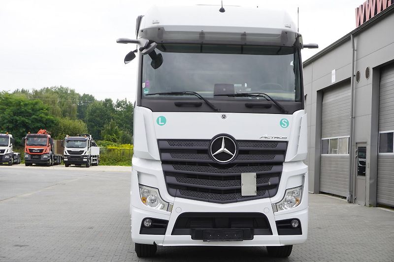 Mercedes-Benz Actros (2022) 2545 MP5 / 60 tho. km / crane - fotka 13 z 30