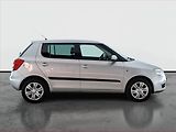Škoda Fabia (2008) 1.6 16V, nová STK - náhled 6
